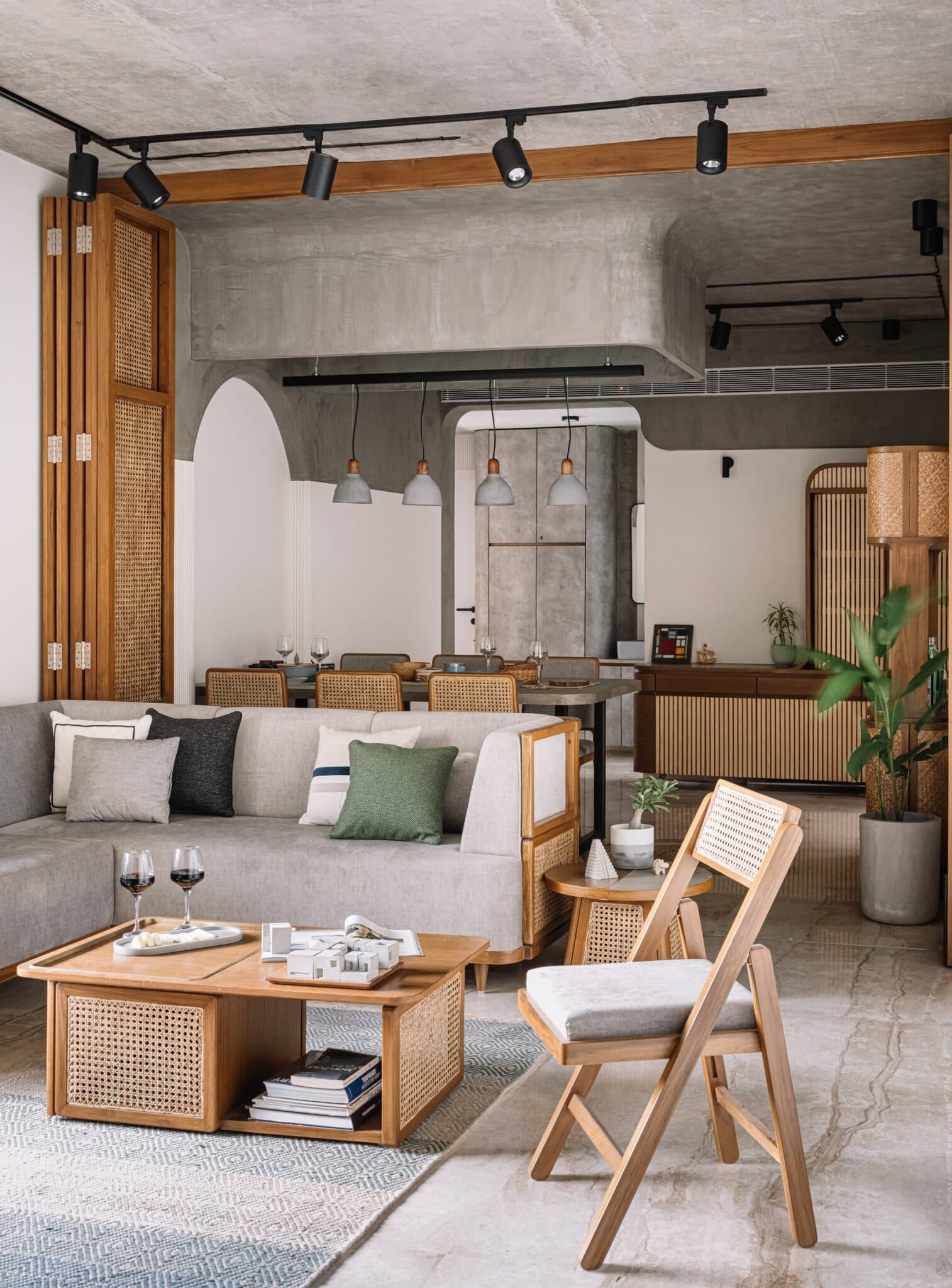 Curves, Concrete and Lines: A Home That Lets Its Craft Vocabulary Do the Talking — Jetsons, Ahmedabad, Gujarat, India