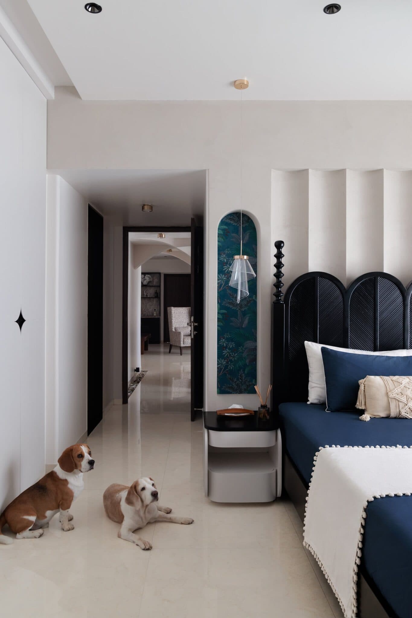 The Beagle Barn: A Pune Home Built Around Curves, Colour and Two Curious Companions, Lines & Abode, Pune, Maharashtra